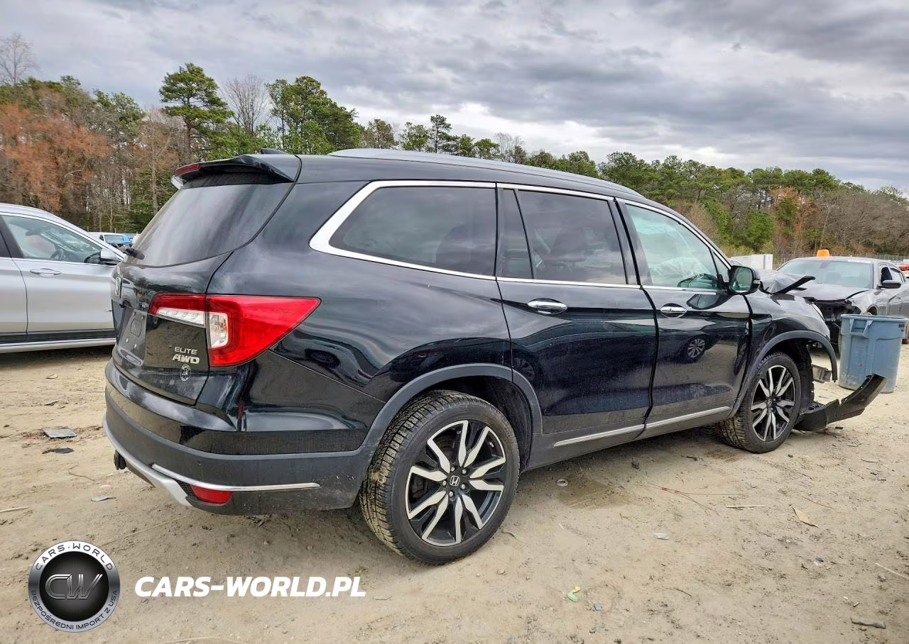 2021 Honda Pilot Elite VIN:5FNYF6H08MB015670 - 3