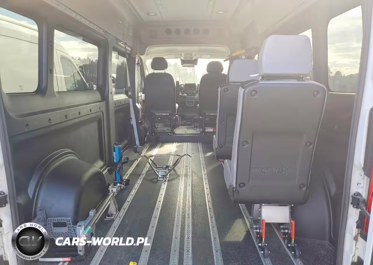 2023 Ram Promaster 2500 High Roof Handicap Passeng VIN:3C6LRVPG7PE564823 - 10