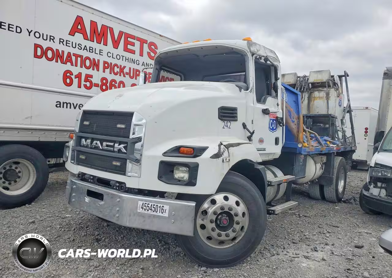 2025 Mack Md Flatbed Truck