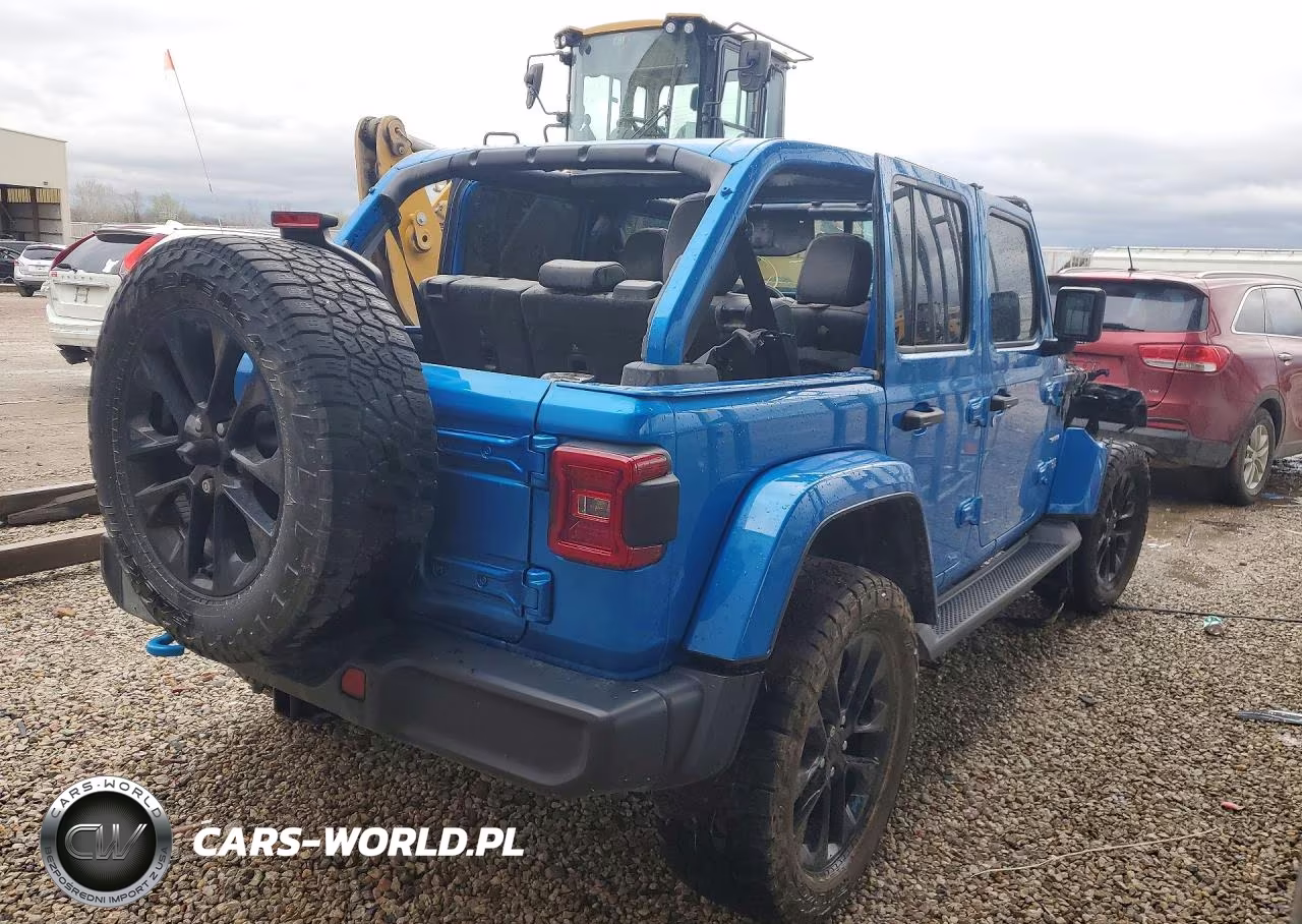 2023 Jeep Wrangler Sahara 4Xe VIN:1C4JJXP63PW513335 - 3