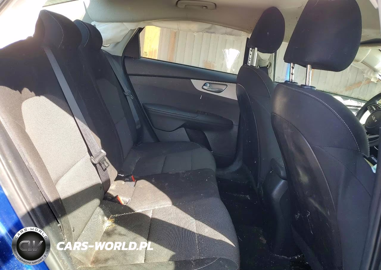 2024 Kia Forte Lxs VIN:3KPF24AD1RE730548 - 10