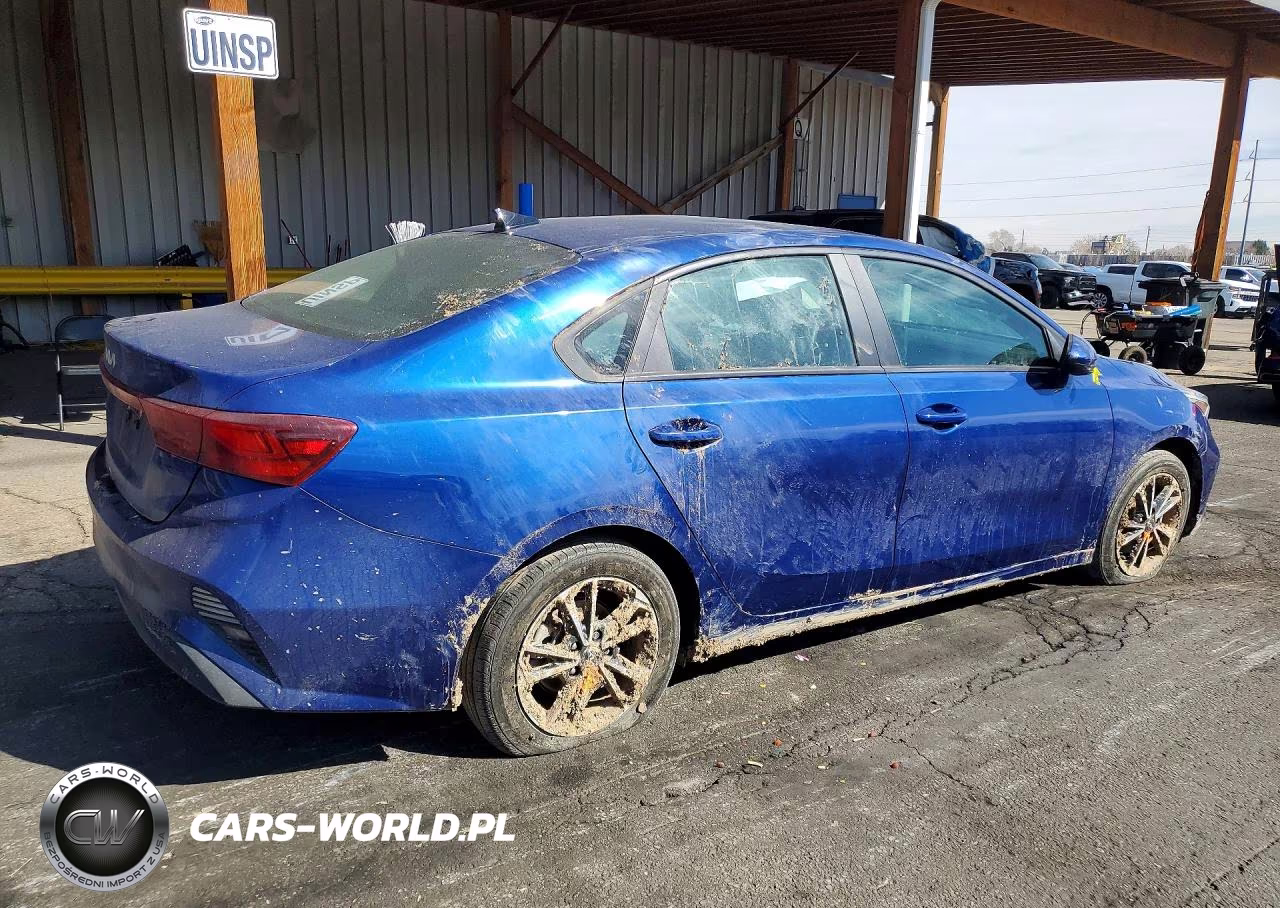 2024 Kia Forte Lxs VIN:3KPF24AD1RE730548 - 3