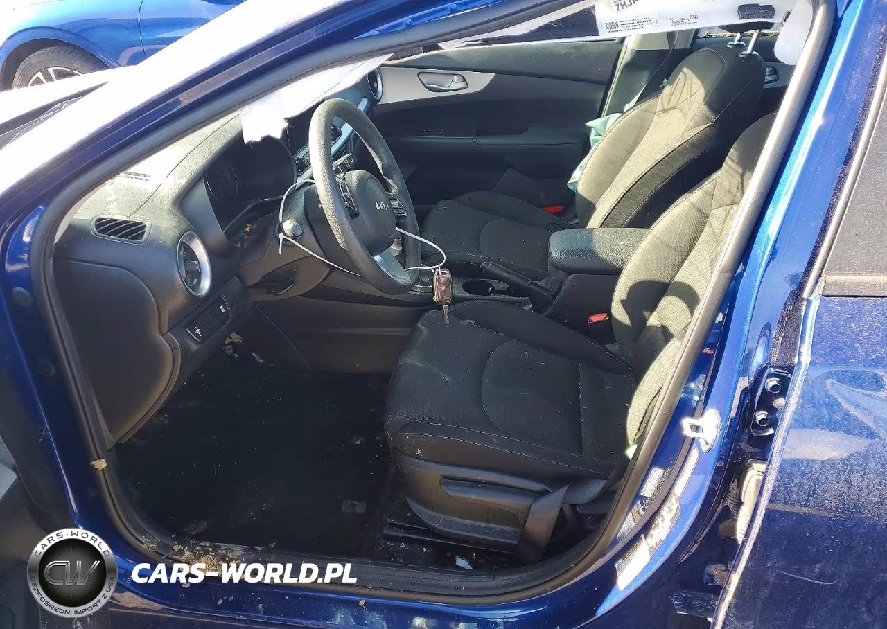 2024 Kia Forte Lxs VIN:3KPF24AD1RE730548 - 7