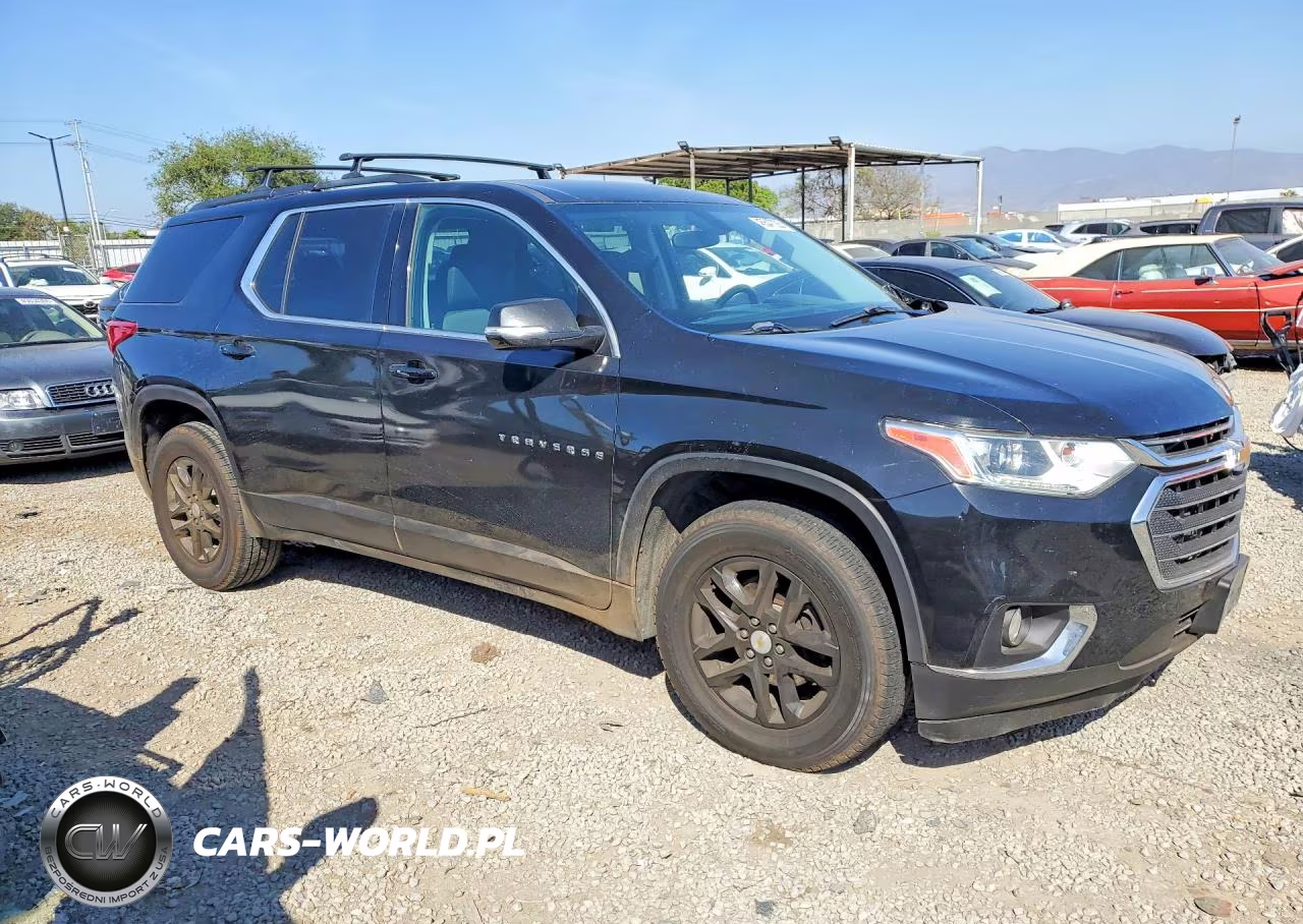 2018 Chevrolet Traverse Lt VIN:1GNERGKW5JJ105156 - 4