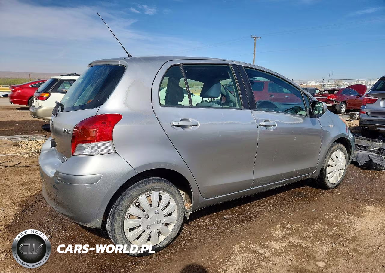2010 Toyota Yaris Base VIN:JTDKT4K34A5307674 - 3