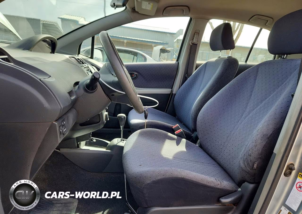 2010 Toyota Yaris Base VIN:JTDKT4K34A5307674 - 7