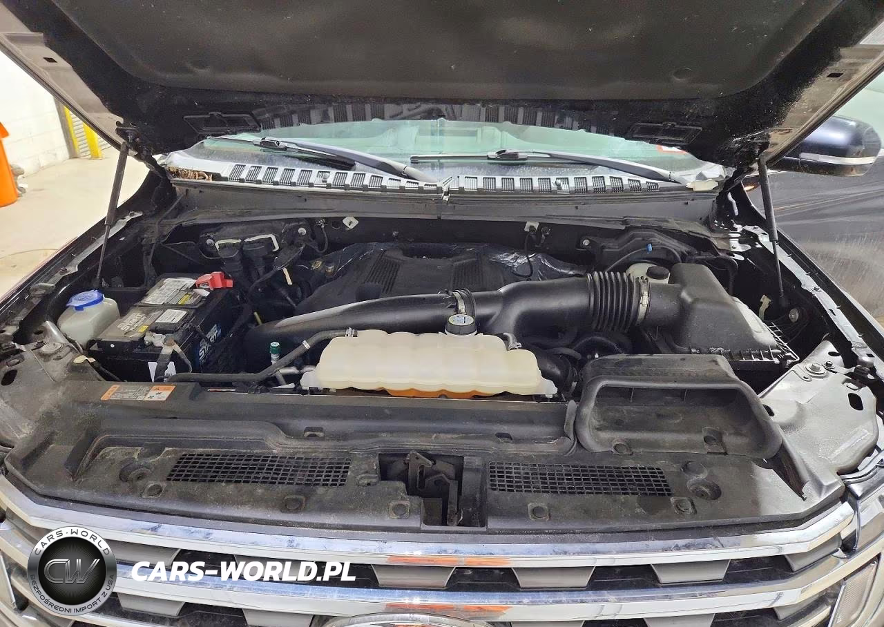 2018 Ford Expedition Xlt VIN:1FMJU1JTXJEA42702 - 12