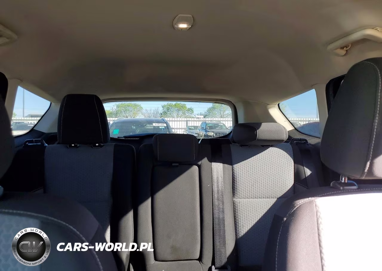2017 Ford Escape Se VIN:1FMCU0GD4HUB82862 - 10