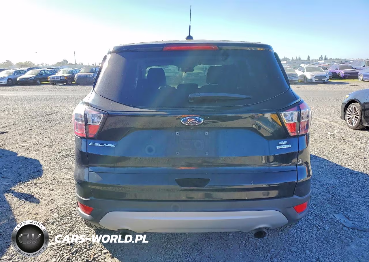 2017 Ford Escape Se VIN:1FMCU0GD4HUB82862 - 6