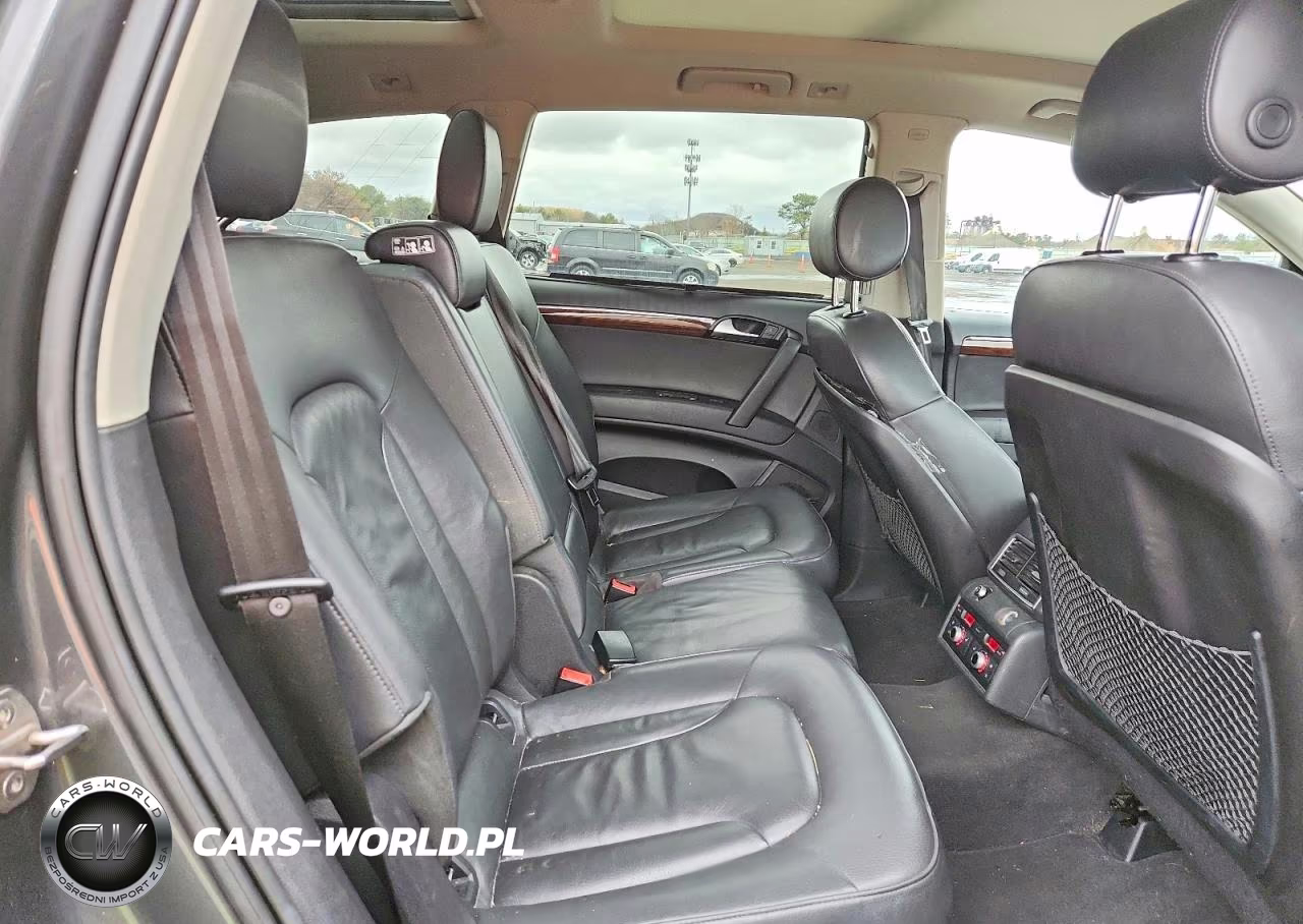 2013 Audi Q7 Premium Plus VIN:WA1LGAFEXDD015647 - 11