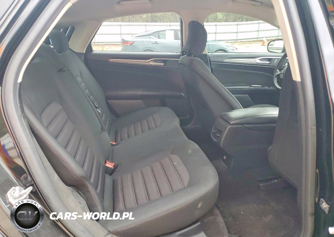 2017 Ford Fusion Se VIN:3FA6P0HD1HR184413 - 10