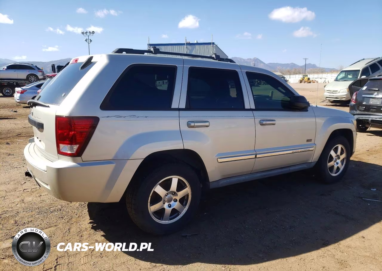 2009 Jeep Grand Cherokee Laredo VIN:1J8GS48K39C549105 - 3