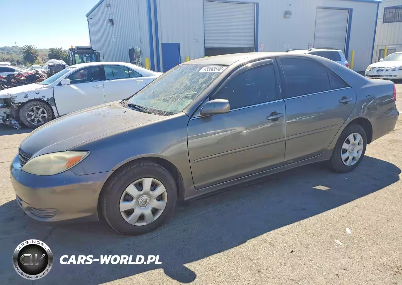 2004 Toyota Camry Le