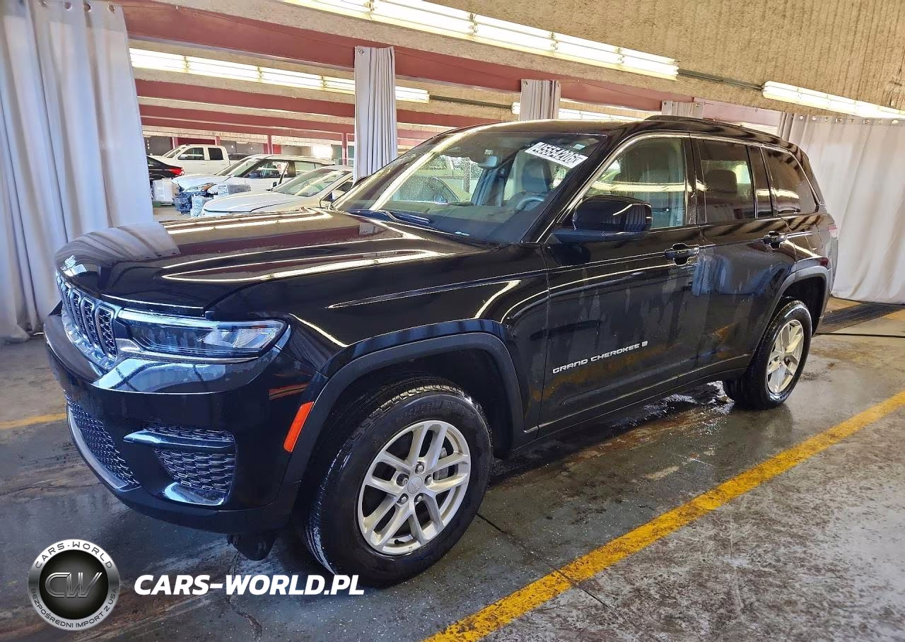 2024 Jeep Grand Cherokee Laredo