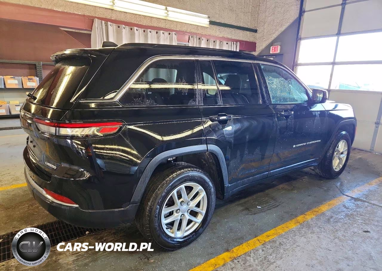 2024 Jeep Grand Cherokee Laredo VIN:1C4RJHAG0RC263017 - 3