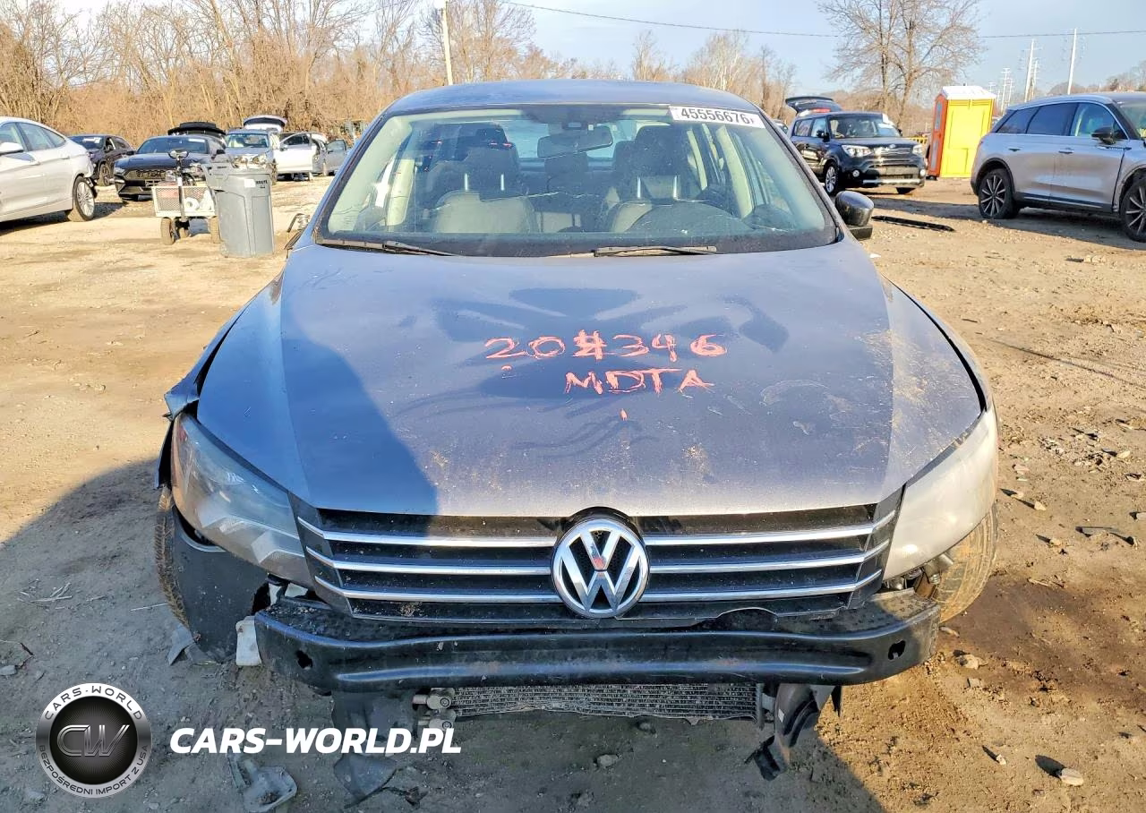 2015 Volkswagen Passat S VIN:1VWAT7A37FC012664 - 5