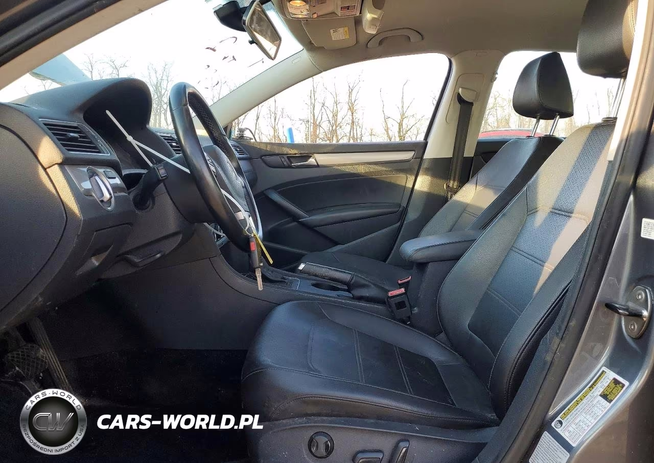 2015 Volkswagen Passat S VIN:1VWAT7A37FC012664 - 7
