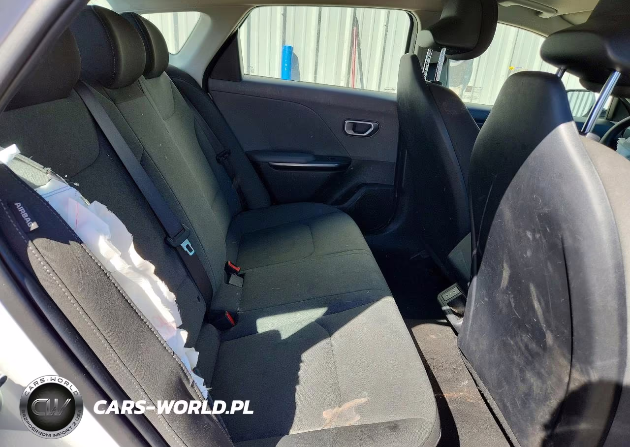 2025 Kia K4 Lx VIN:3KPFT4DE2SE157408 - 10