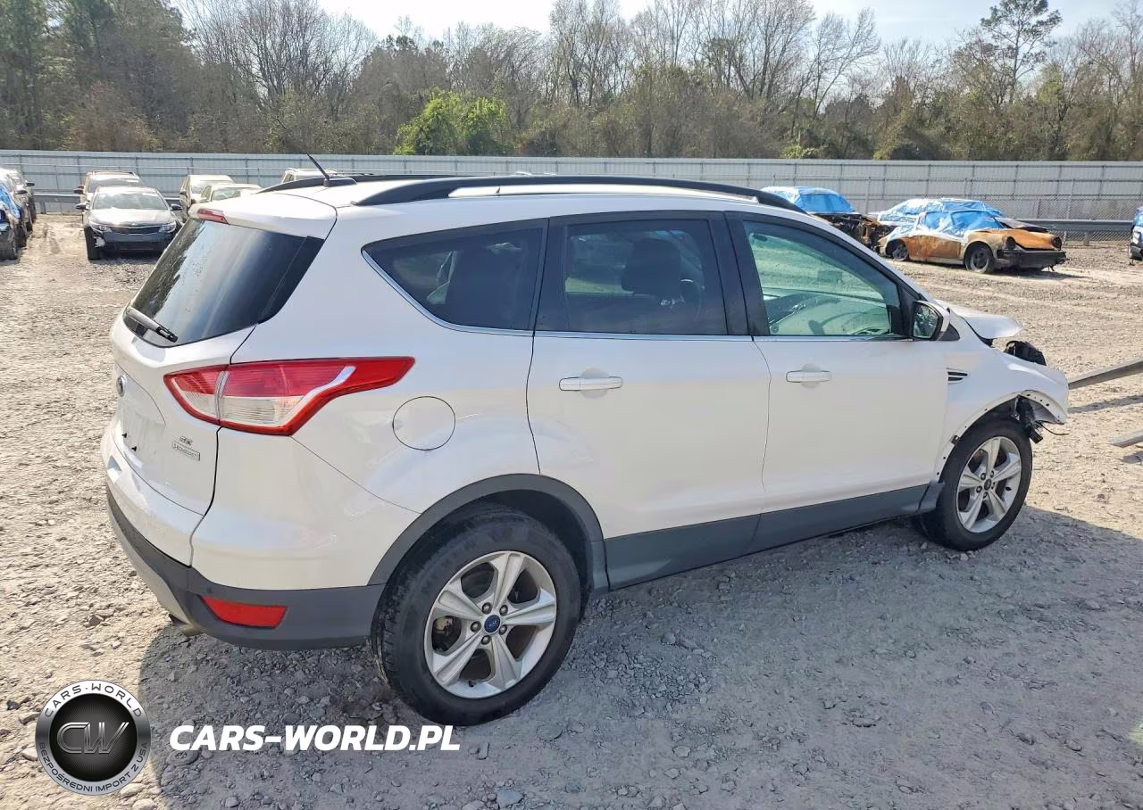 2015 Ford Escape Se VIN:1FMCU0GXXFUB24262 - 3