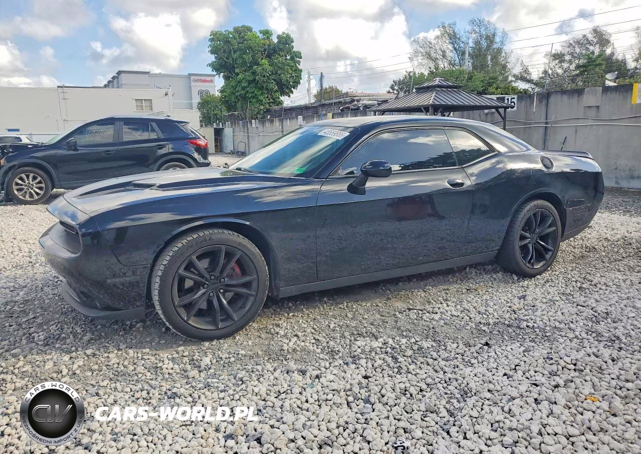 2016 Dodge Challenger Sxt
