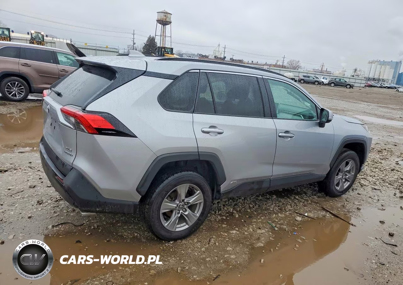 2024 Toyota Rav4 Hybrid Xle VIN:2T3RWRFV9RW188622 - 3