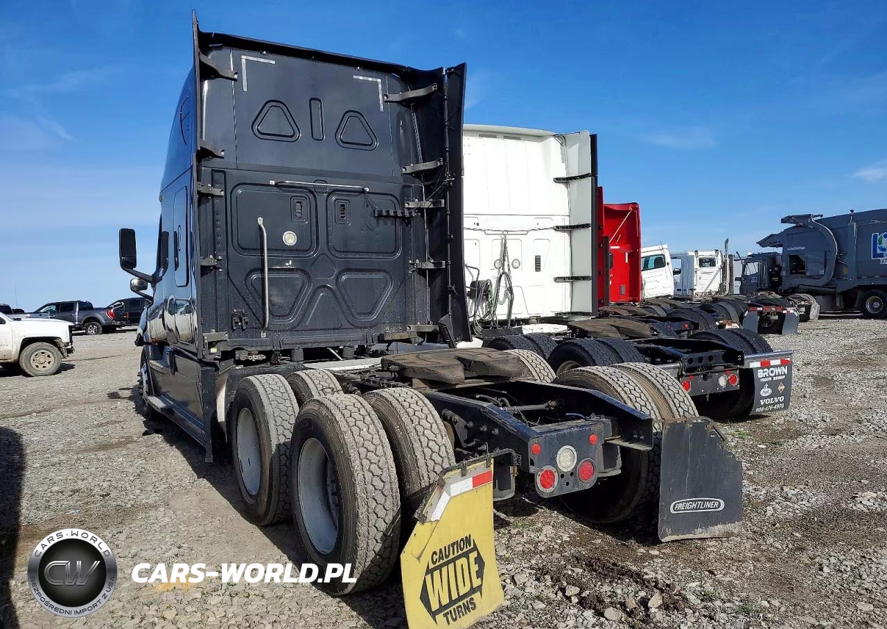 2019 Freightliner Cascadia 126 Semi Truck VIN:3AKJHHDR4KSKH0007 - 3
