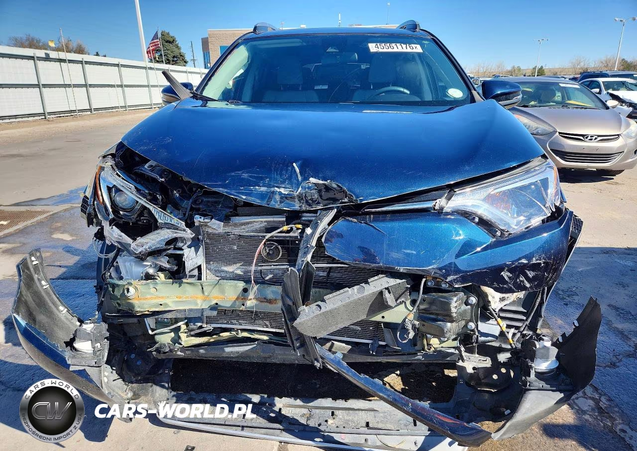 2017 Toyota Rav4 Xle VIN:2T3RFREV1HW651028 - 5