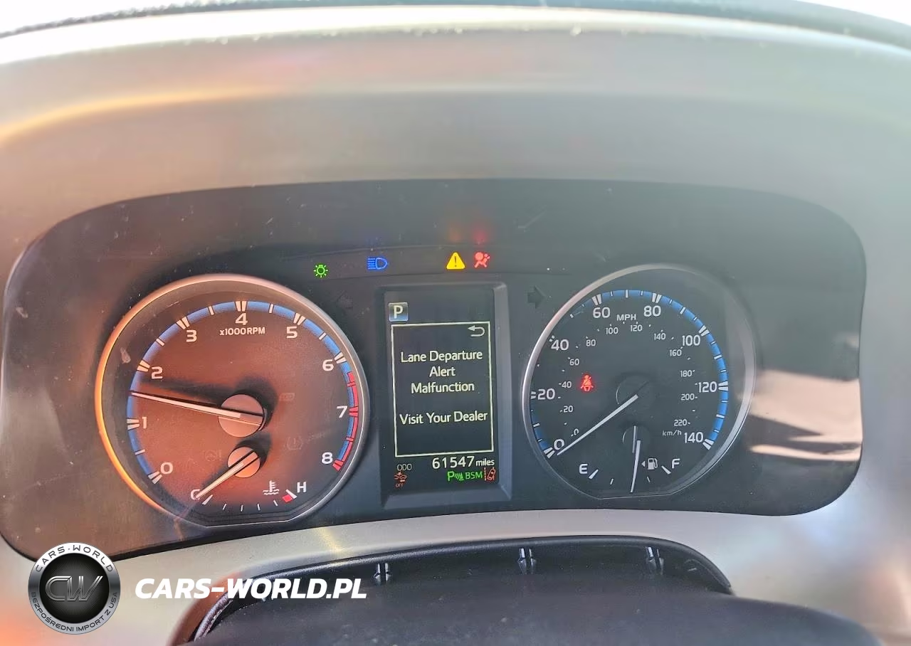 2017 Toyota Rav4 Xle VIN:2T3RFREV1HW651028 - 9