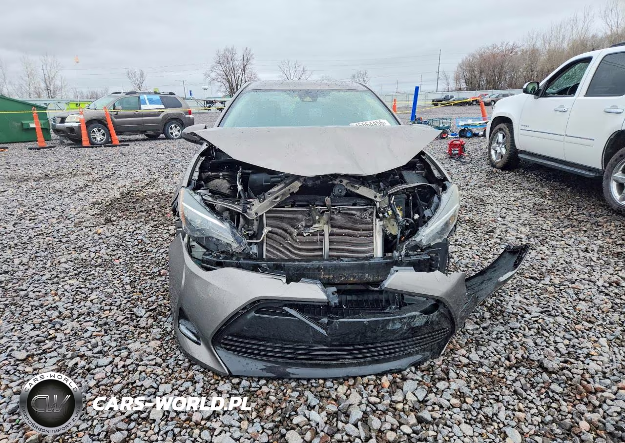 2019 Toyota Corolla Le VIN:2T1BURHE6KC226666 - 5