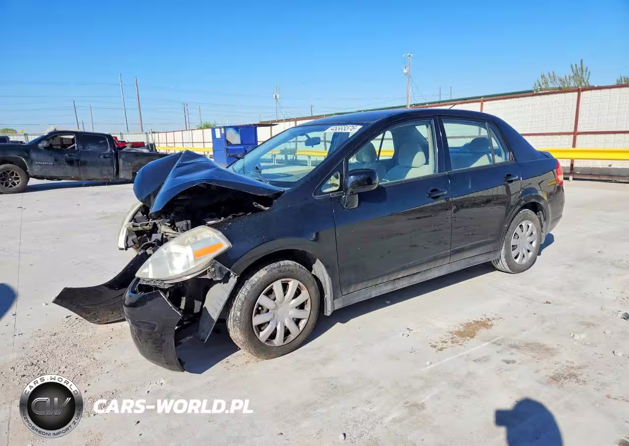 2009 Nissan Versa 1.8 S