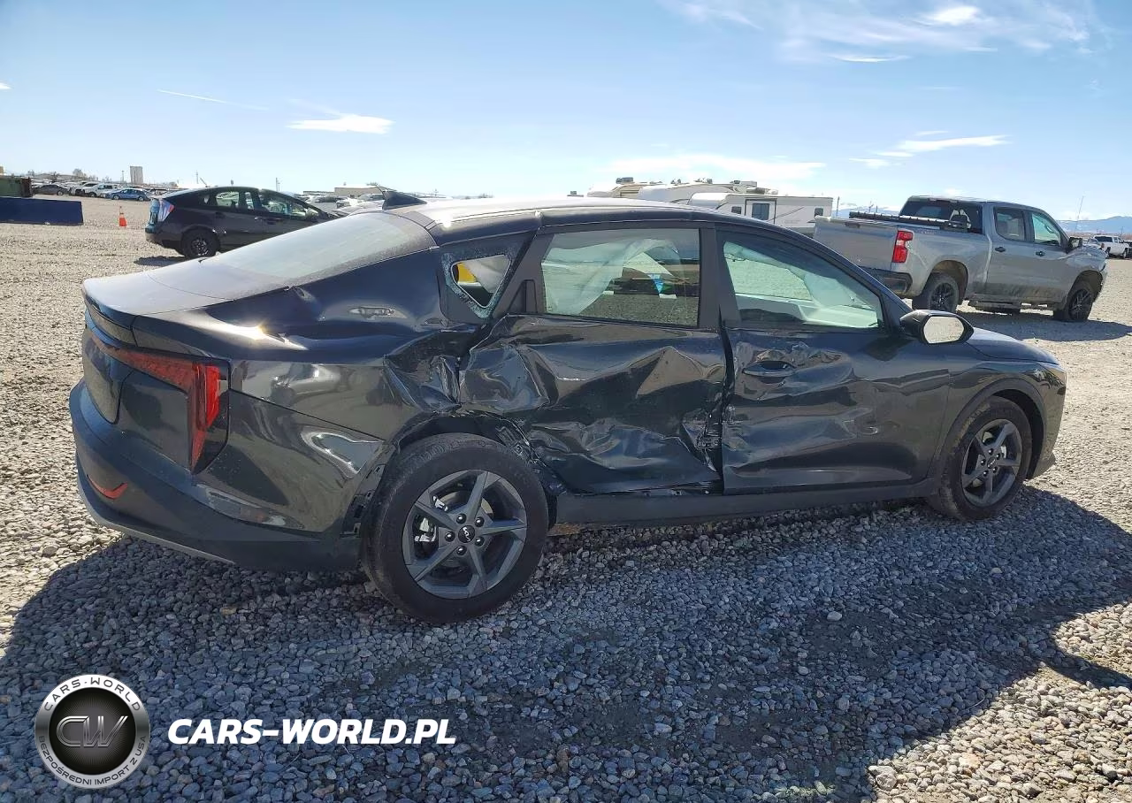 2025 Kia K4 Lxs VIN:3KPFT4DE4SE178731 - 3
