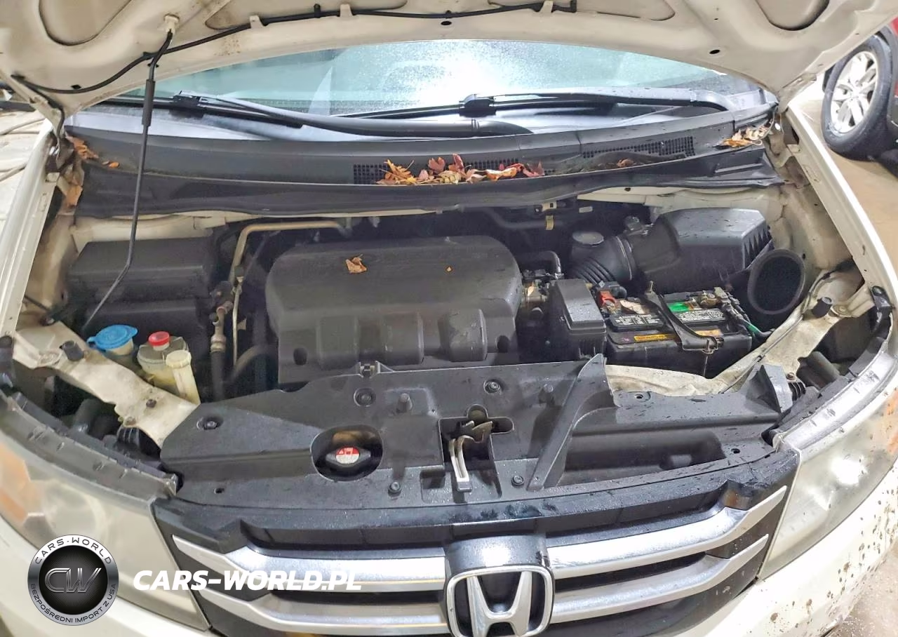 2014 Honda Odyssey Touring VIN:5FNRL5H98EB114951 - 11