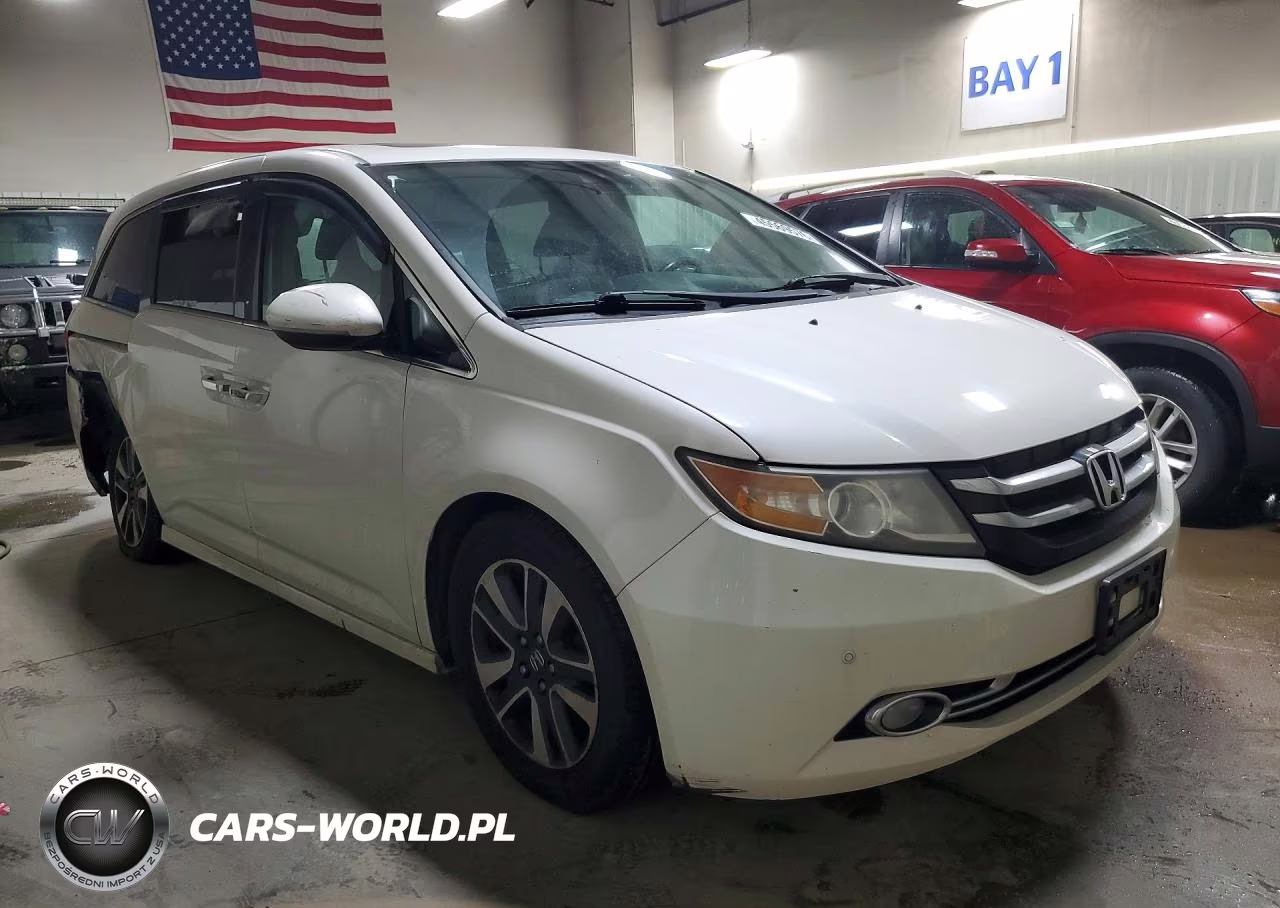 2014 Honda Odyssey Touring VIN:5FNRL5H98EB114951 - 4