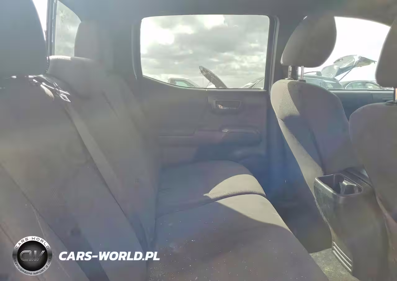 2018 Toyota Tacoma Trd Off-Road VIN:3TMCZ5AN9JM161150 - 10