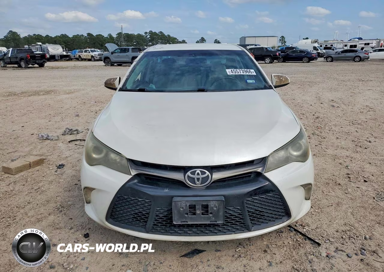 2015 Toyota Camry Se VIN:4T1BF1FK8FU922809 - 5