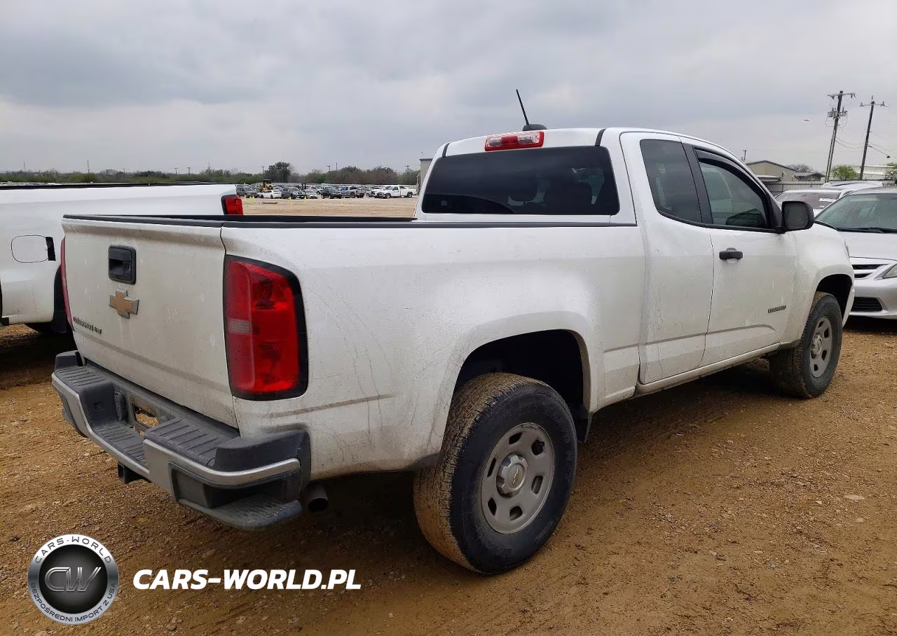 2017 Chevrolet Colorado VIN:1GCHSBEN5H1268822 - 3