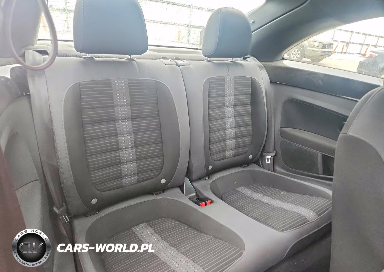 2012 Volkswagen Beetle Turbo VIN:3VWV67AT7CM639433 - 10
