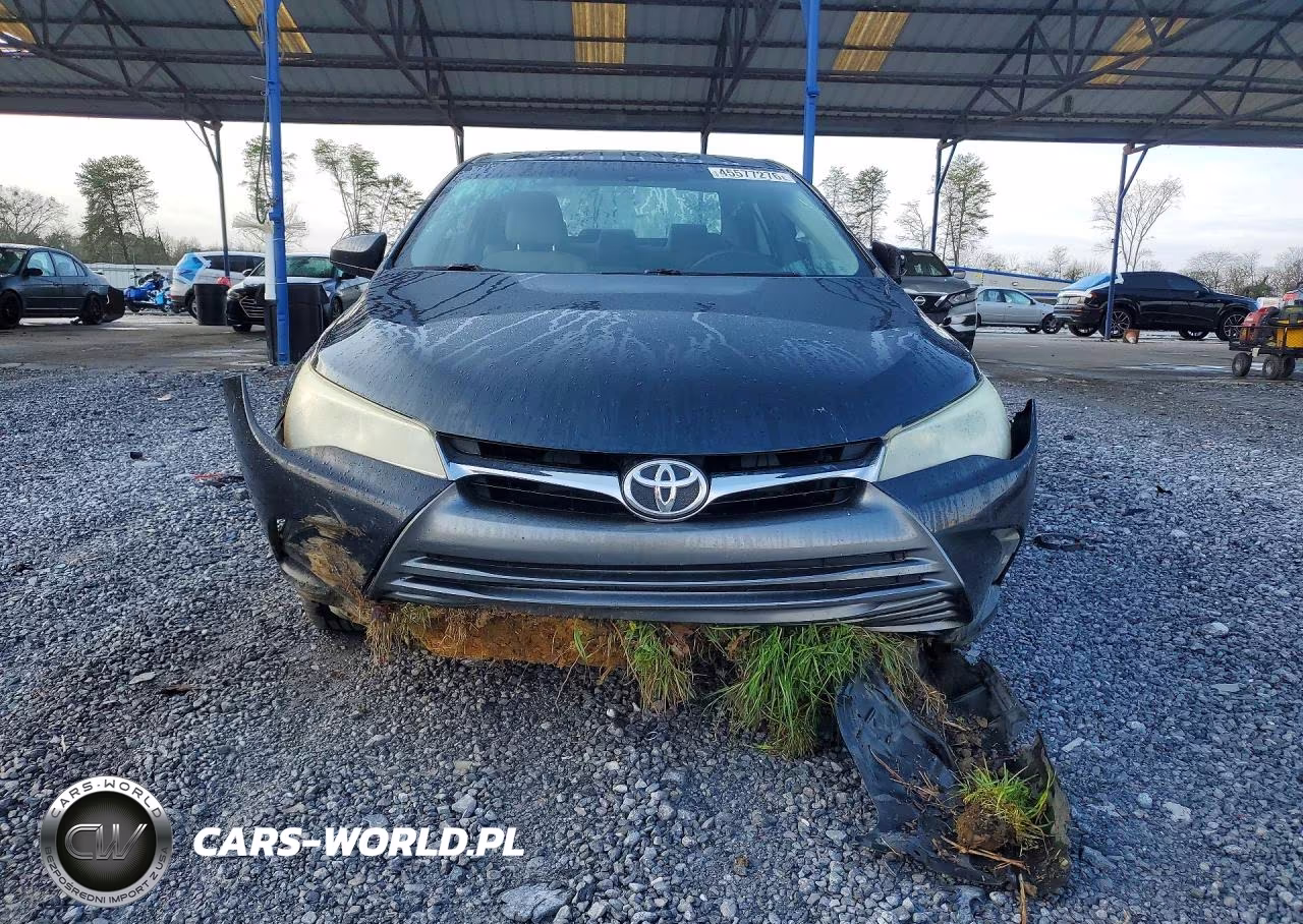 2015 Toyota Camry Le VIN:4T1BF1FK3FU946841 - 5