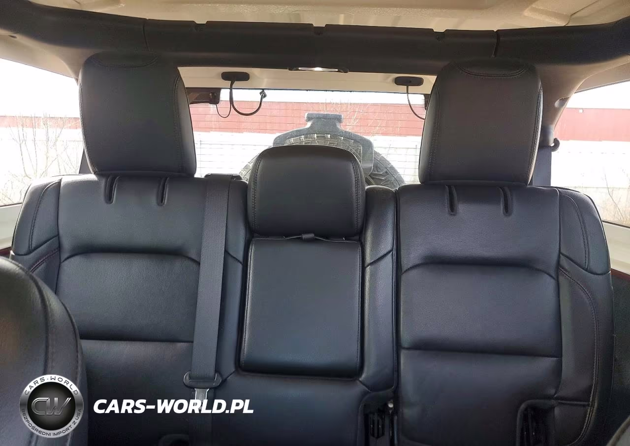 2021 Jeep Wrangler Unlimited Rubicon VIN:1C4JJXFM9MW719383 - 10