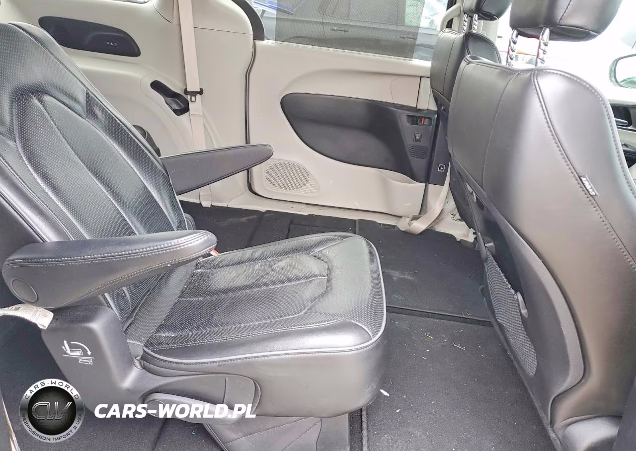 2019 Chrysler Pacifica Limited VIN:2C4RC1GG3KR703897 - 11