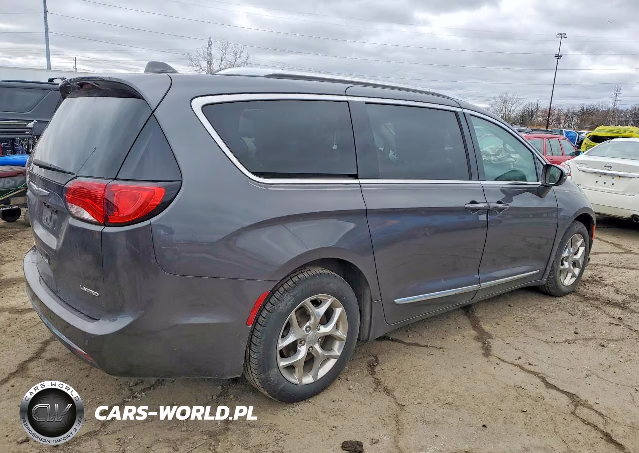 2019 Chrysler Pacifica Limited VIN:2C4RC1GG3KR703897 - 3
