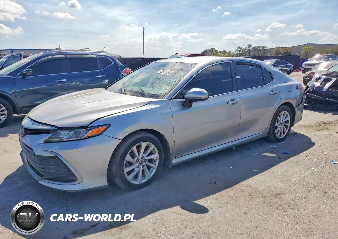 2021 Toyota Camry Le
