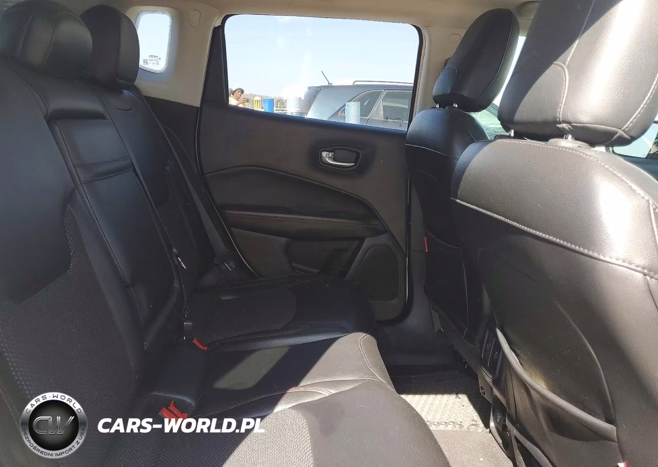 2018 Jeep Compass Trailhawk VIN:3C4NJDDB4JT163261 - 11