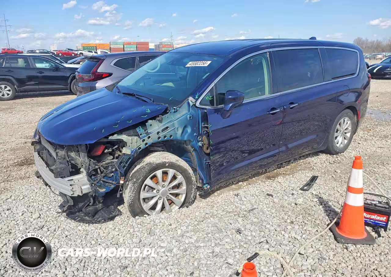 2019 Chrysler Pacifica Touring Plus