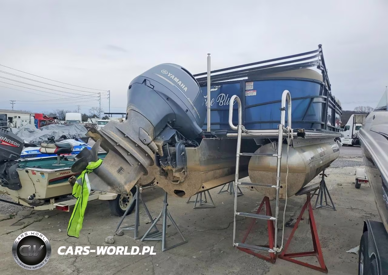 2020 Starcraft Tri Tune Pontoon VIN:STR60200A020 - 4