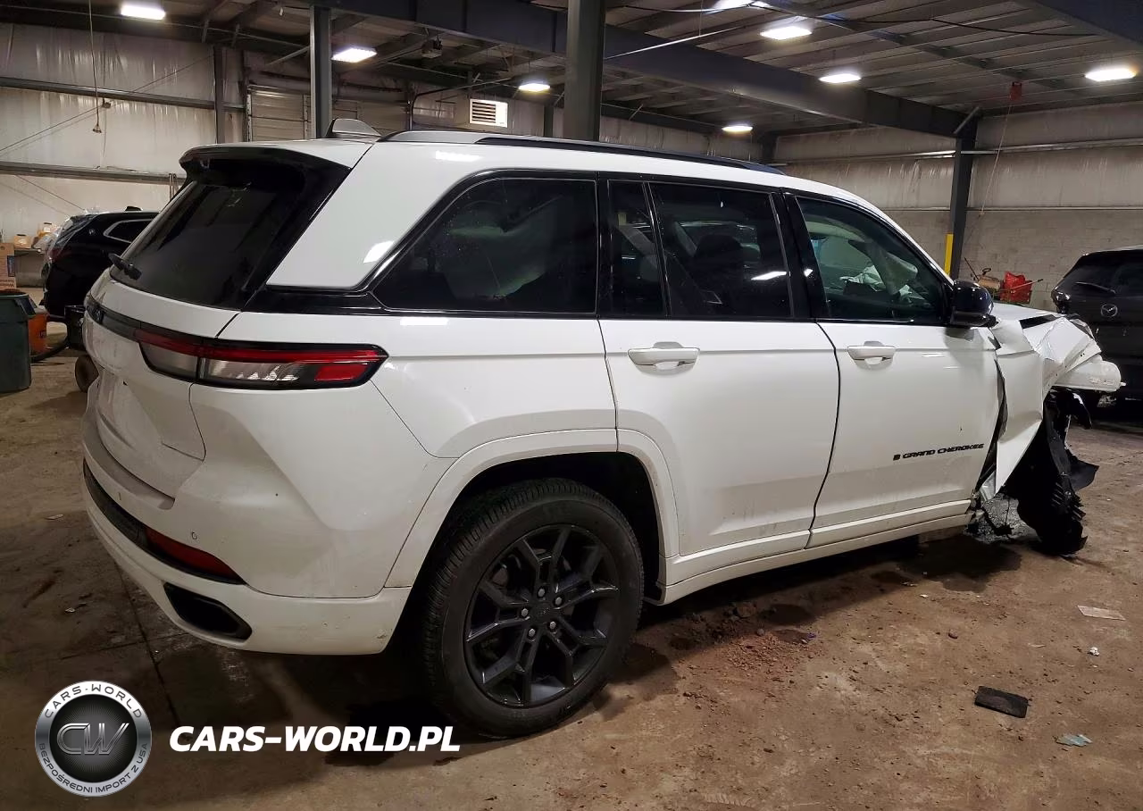 2024 Jeep Grand Cherokee Limited 4Xe VIN:1C4RJYB67R8955610 - 3