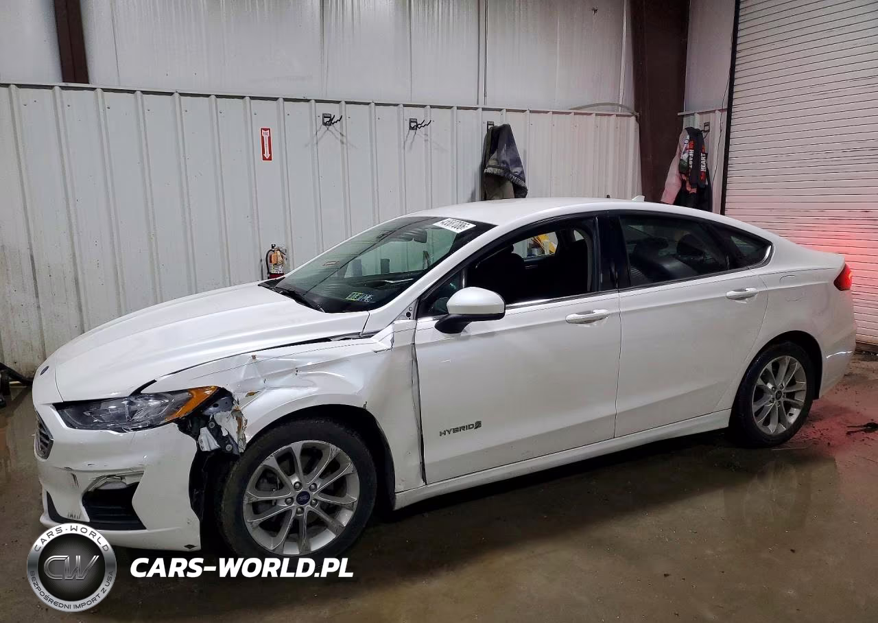 2019 Ford Fusion Se – zdjęcie 1 z 12