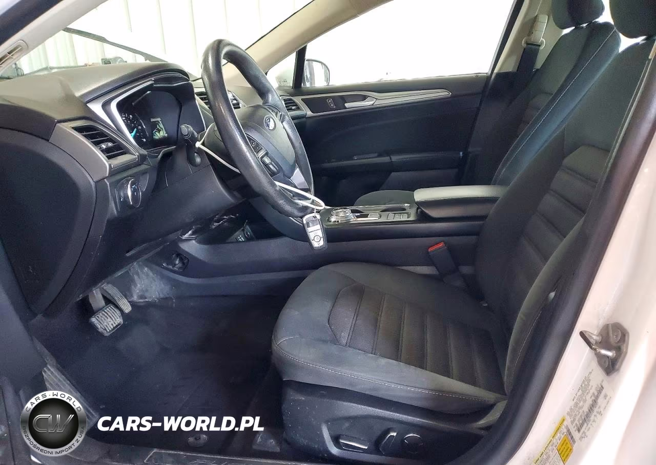 2019 Ford Fusion Se VIN:3FA6P0LU1KR158201 - 7