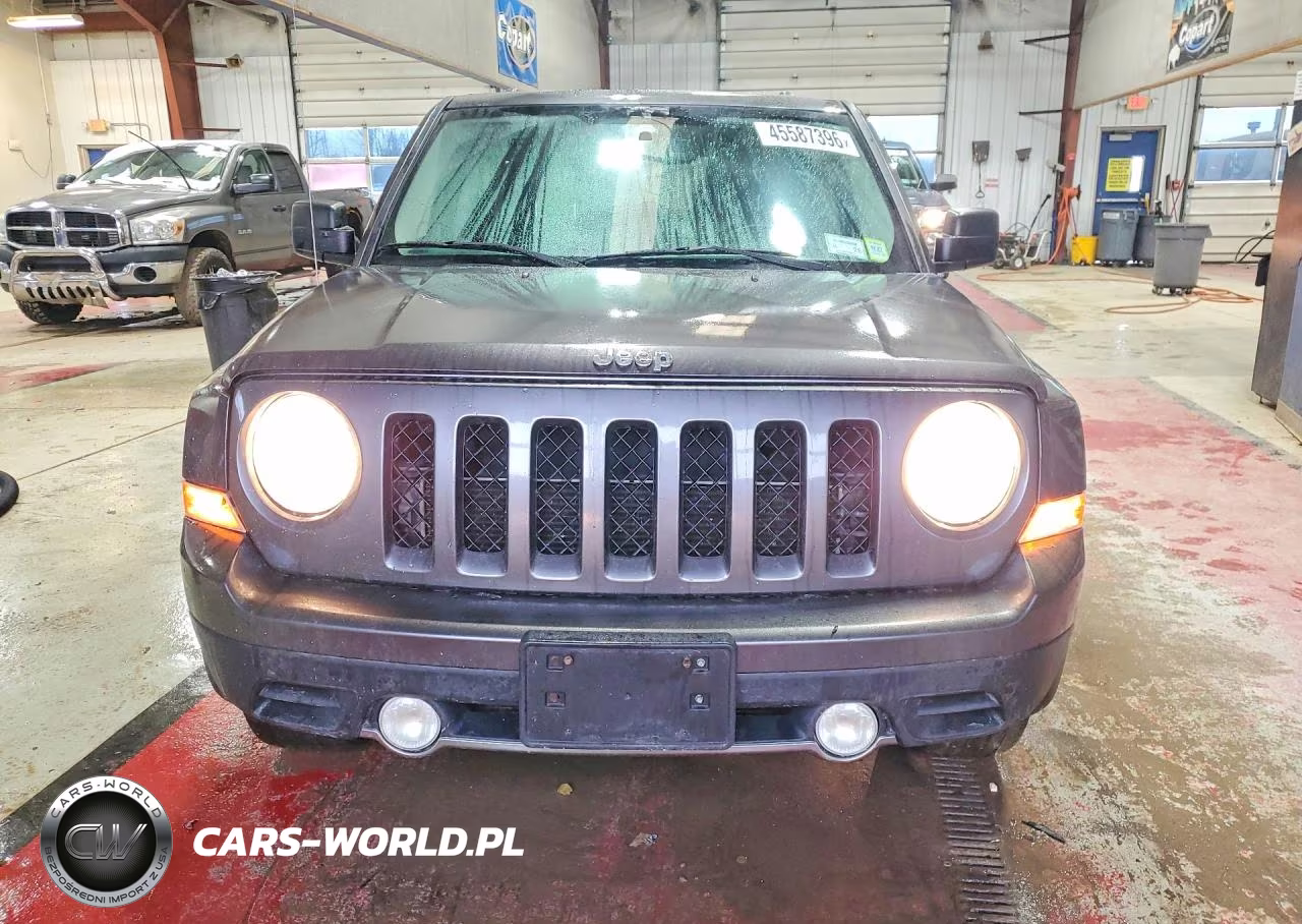 2016 Jeep Patriot Latitude VIN:1C4NJRFB3GD523791 - 5
