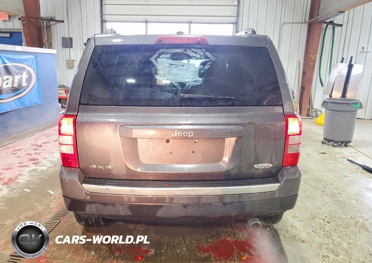2016 Jeep Patriot Latitude VIN:1C4NJRFB3GD523791 - 6
